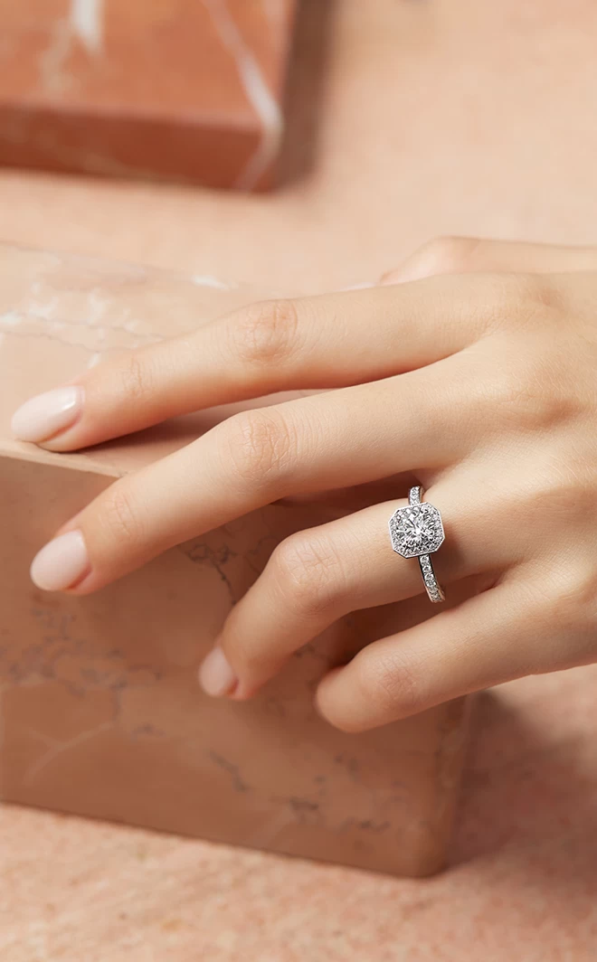 Filum Engagement Ring