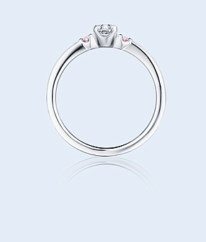 婚約指輪の種類を素材・フォルム・セッティング別にご紹介!