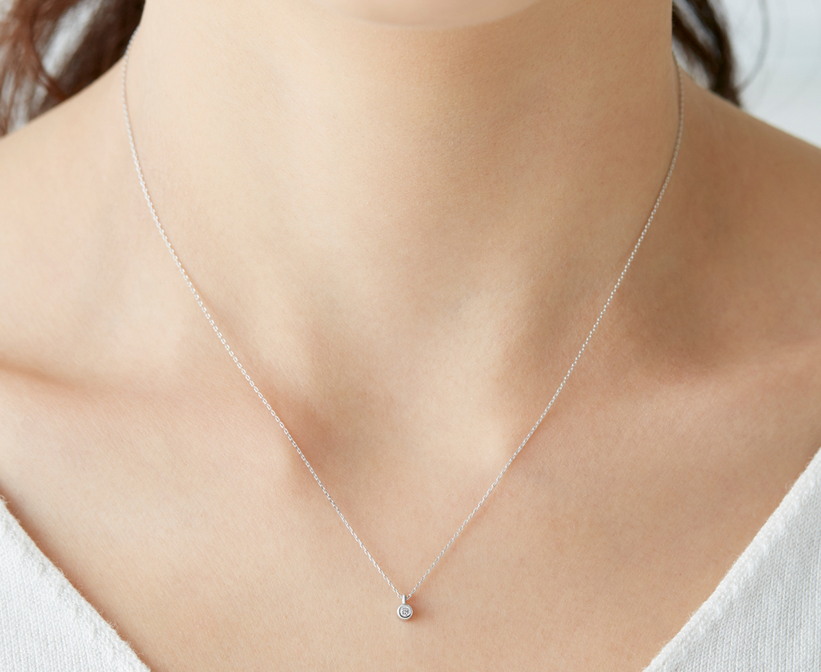 Anniversary on sale diamond necklace