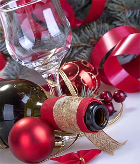 婚約指輪の種類を素材・フォルム・セッティング別にご紹介!